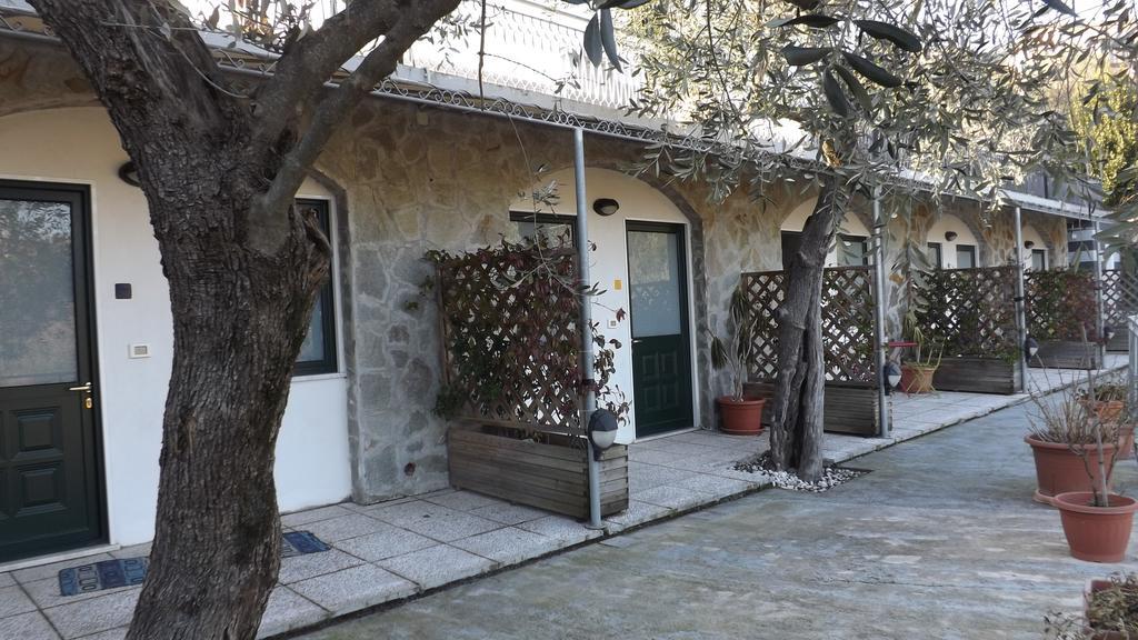 Affittacamere Arabafenice Vezzano Ligure Exterior photo